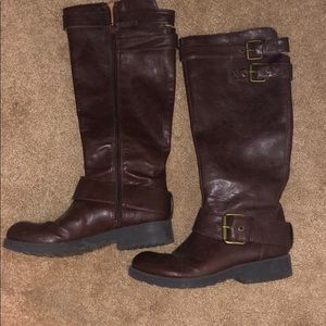 Brown boots